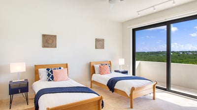 Luxury Villa Photo #15