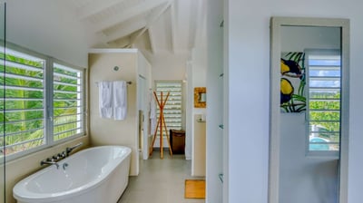 Luxury Villa Photo #50