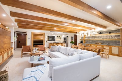 Luxury Villa Photo #16