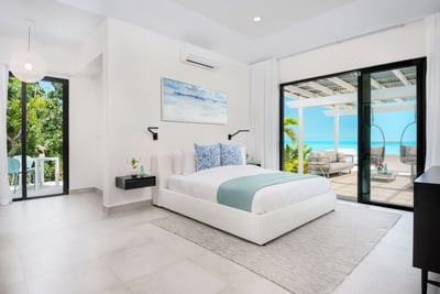 Luxury Villa Photo #21