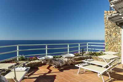 Luxury Villa Photo #42