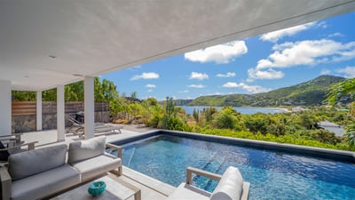 Luxury Villa Photo #12