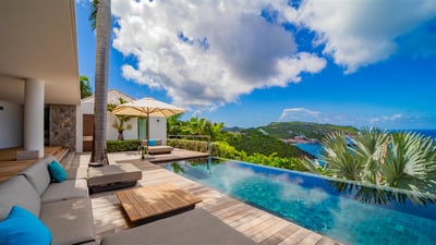 Luxury Villa Photo #13