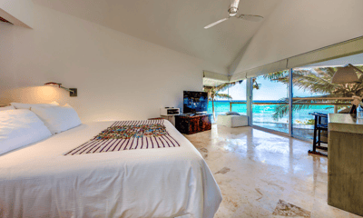 Luxury Villa Photo #6