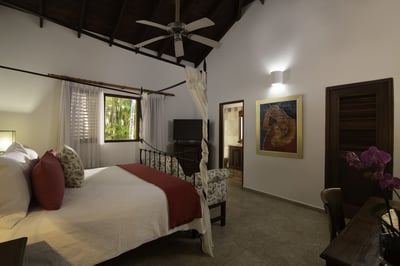 Luxury Villa Photo #20