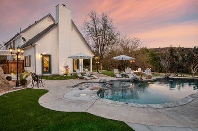 Luxury Villa Photo #4
