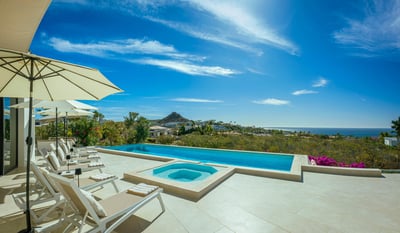 Luxury Villa Photo #5