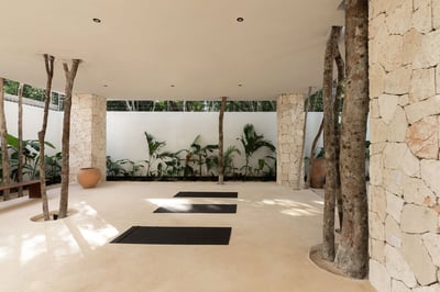 Luxury Villa Photo #9