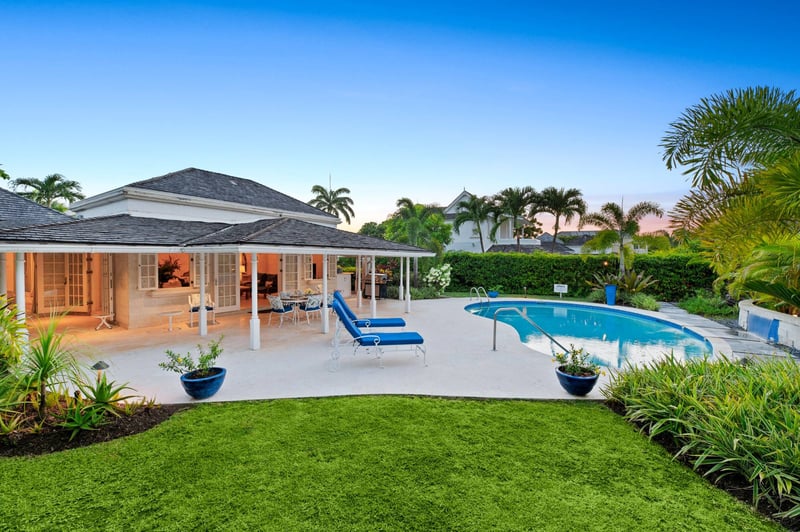 Coconut Grove 8 | West Mount