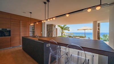 Luxury Villa Photo #28