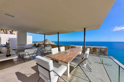 Luxury Villa Photo #7