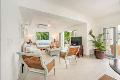 Luxury Villa Photo #11