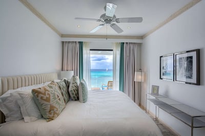 Luxury Villa Photo #27