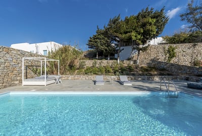 Luxury Villa Photo #6