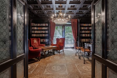 Luxury Villa Photo #36