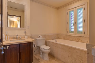 Luxury Villa Photo #19