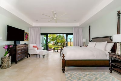 Luxury Villa Photo #27