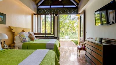 Luxury Villa Photo #24