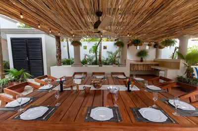 Luxury Villa Photo #15