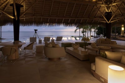 Luxury Villa Photo #8