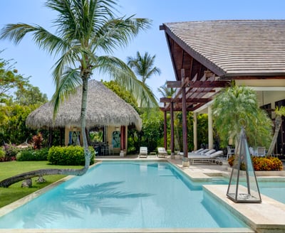 Luxury Villa Photo #8