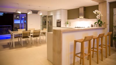 Kitchen & Dining Area