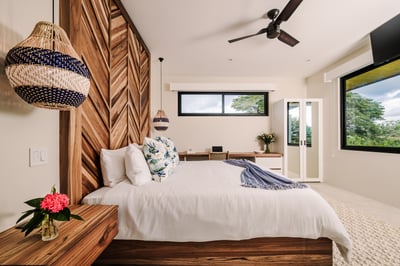 Suite 3 - King Bed, AC - Level 2
