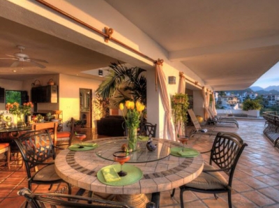 Luxury Villa Photo #9