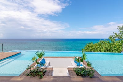 Luxury Villa Photo #40