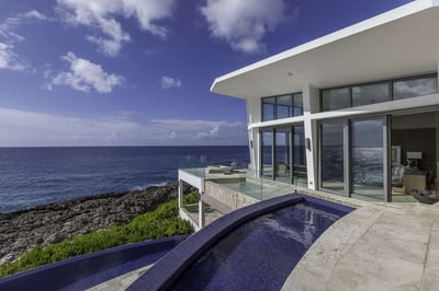 Luxury Villa Photo #2
