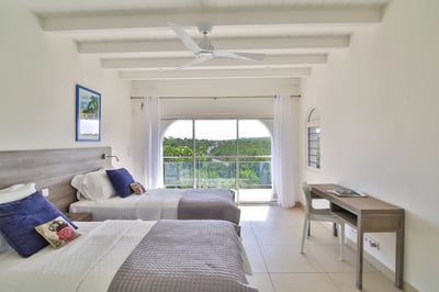 Luxury Villa Photo #36