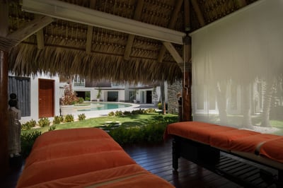 Luxury Villa Photo #9