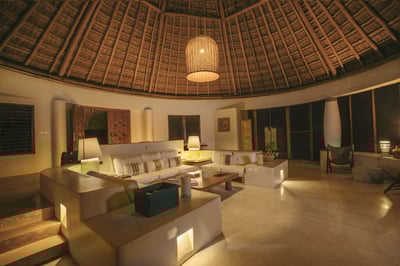 Luxury Villa Photo #8