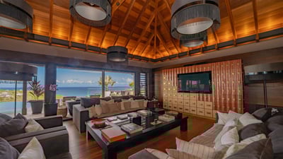 Luxury Villa Photo #27