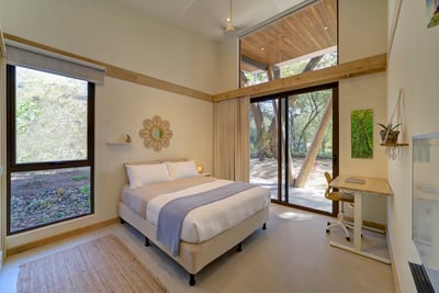 Luxury Villa Photo #23