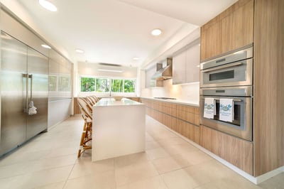 Luxury Villa Photo #16