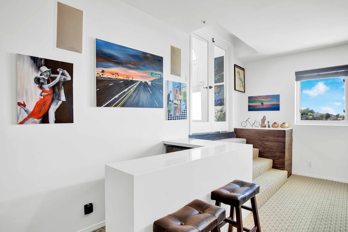 The Artist’s Summit