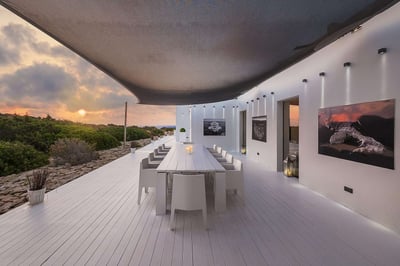 Luxury Villa Photo #8