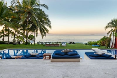 Luxury Villa Photo #7