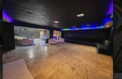 Luxury Villa Photo #45
