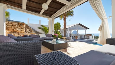 Luxury Villa Photo #8