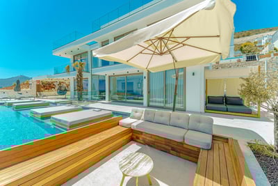 Luxury Villa Photo #10