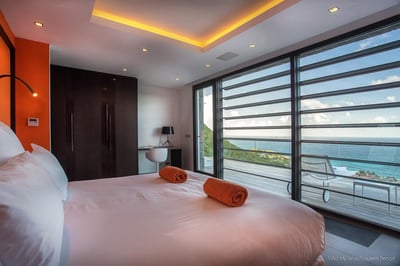 Luxury Villa Photo #28