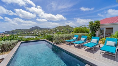 Luxury Villa Photo #6