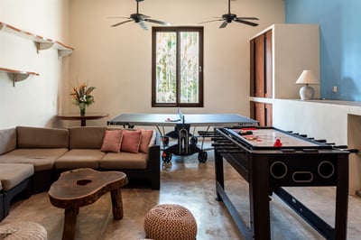 Luxury Villa Photo #18