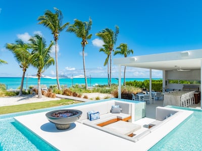 Luxury Villa Photo #17