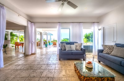 Luxury Villa Photo #22