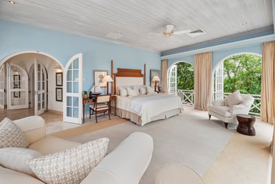 Luxury Villa Photo #11