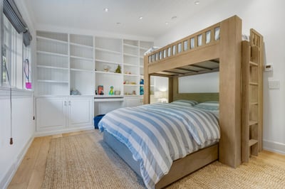Luxury Villa Photo #35