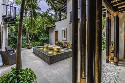 Luxury Villa Photo #14